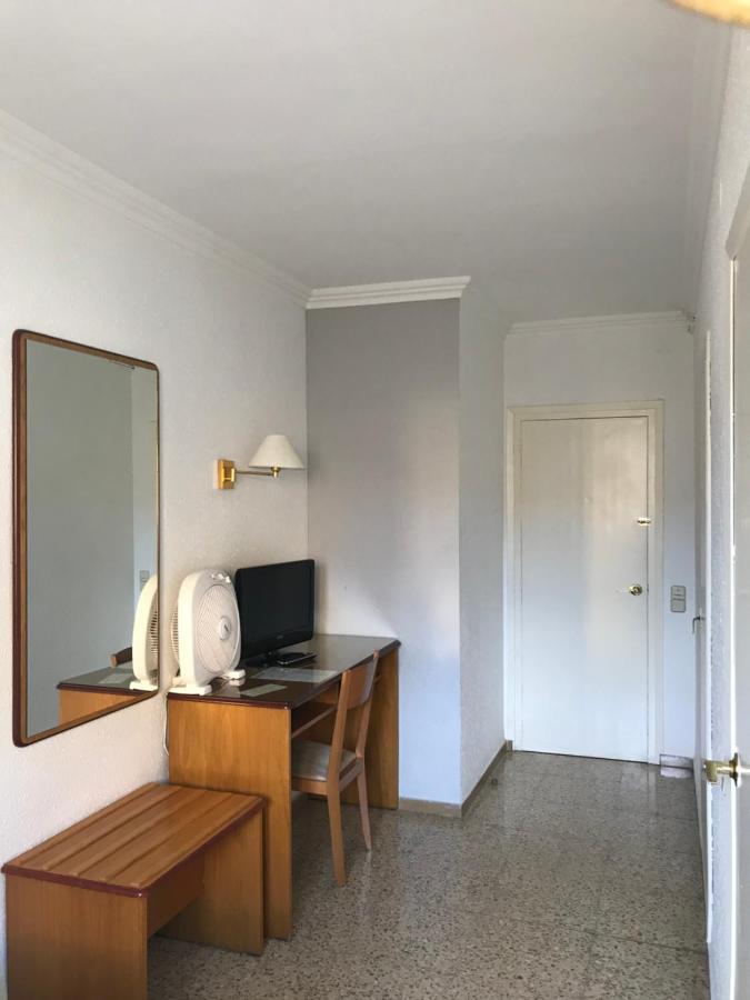Hostal Can Pou Vidreres Luaran gambar