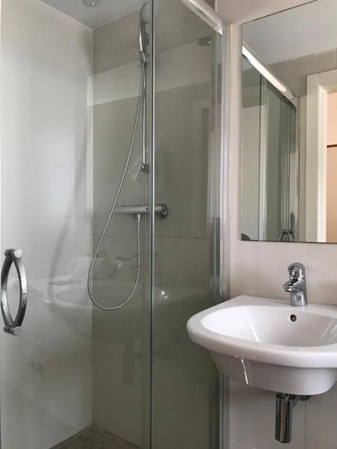 Hostal Can Pou Vidreres Luaran gambar