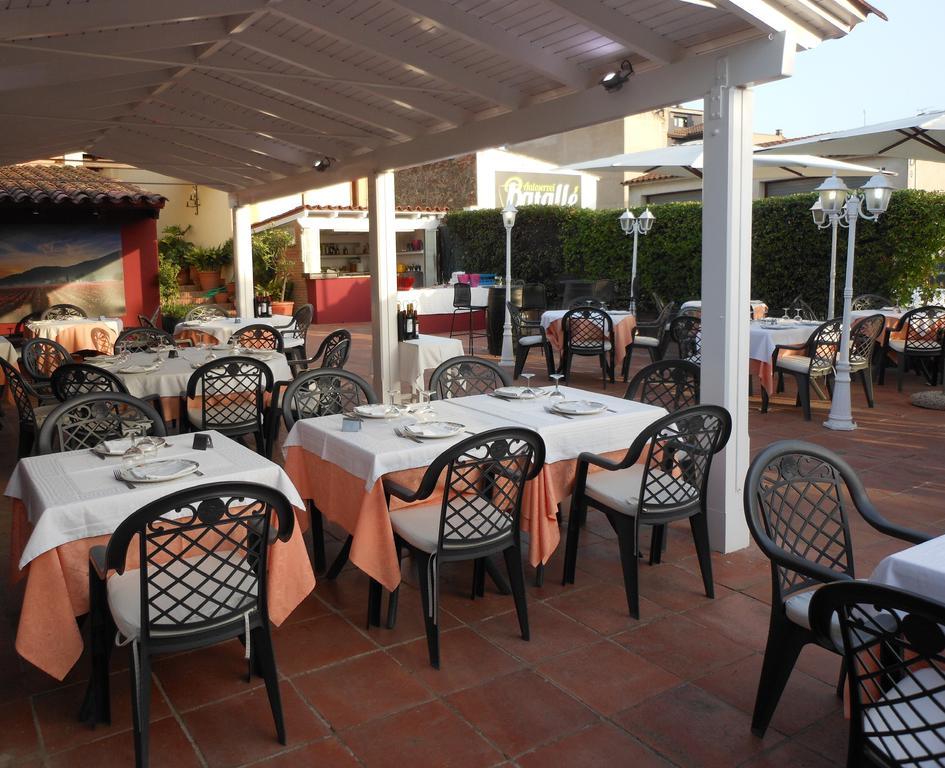 Hostal Can Pou Vidreres Luaran gambar