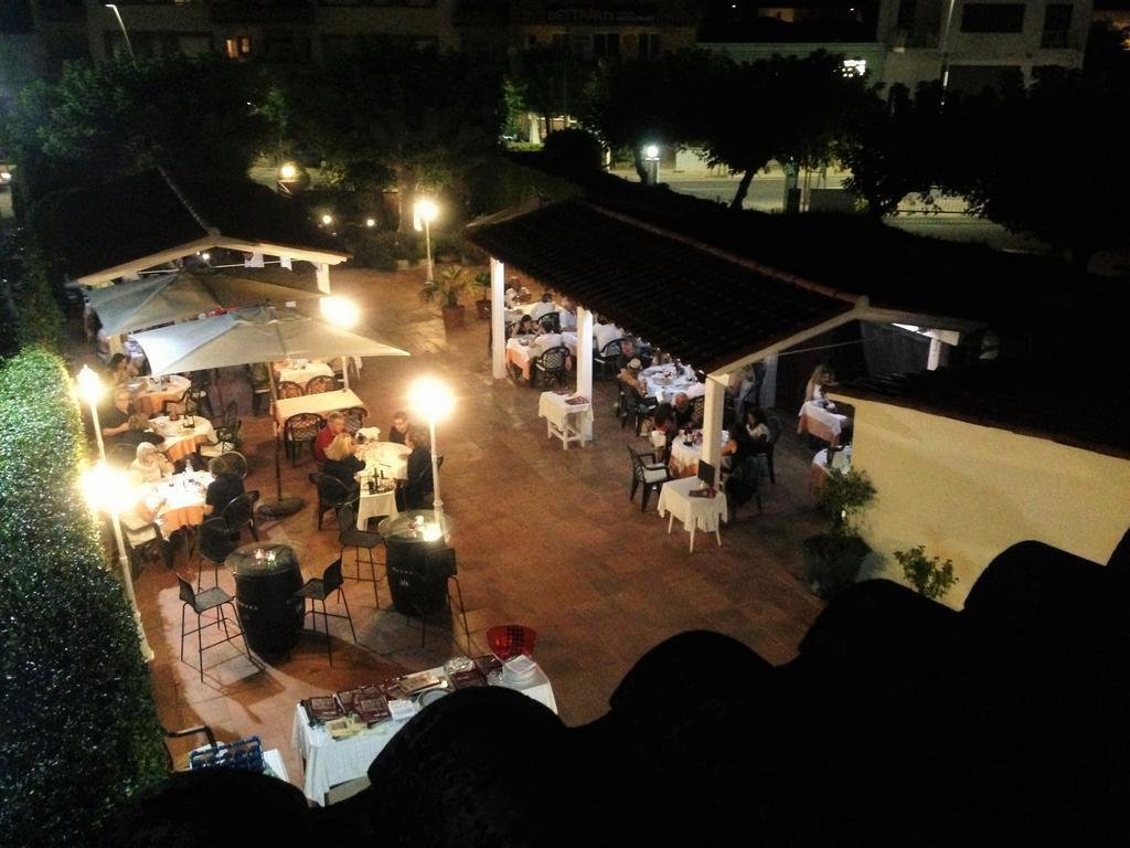Hostal Can Pou Vidreres Luaran gambar